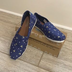 TOMS Alpargatas NWT Fireflies Nightskies canvas glow in dark navy RARE